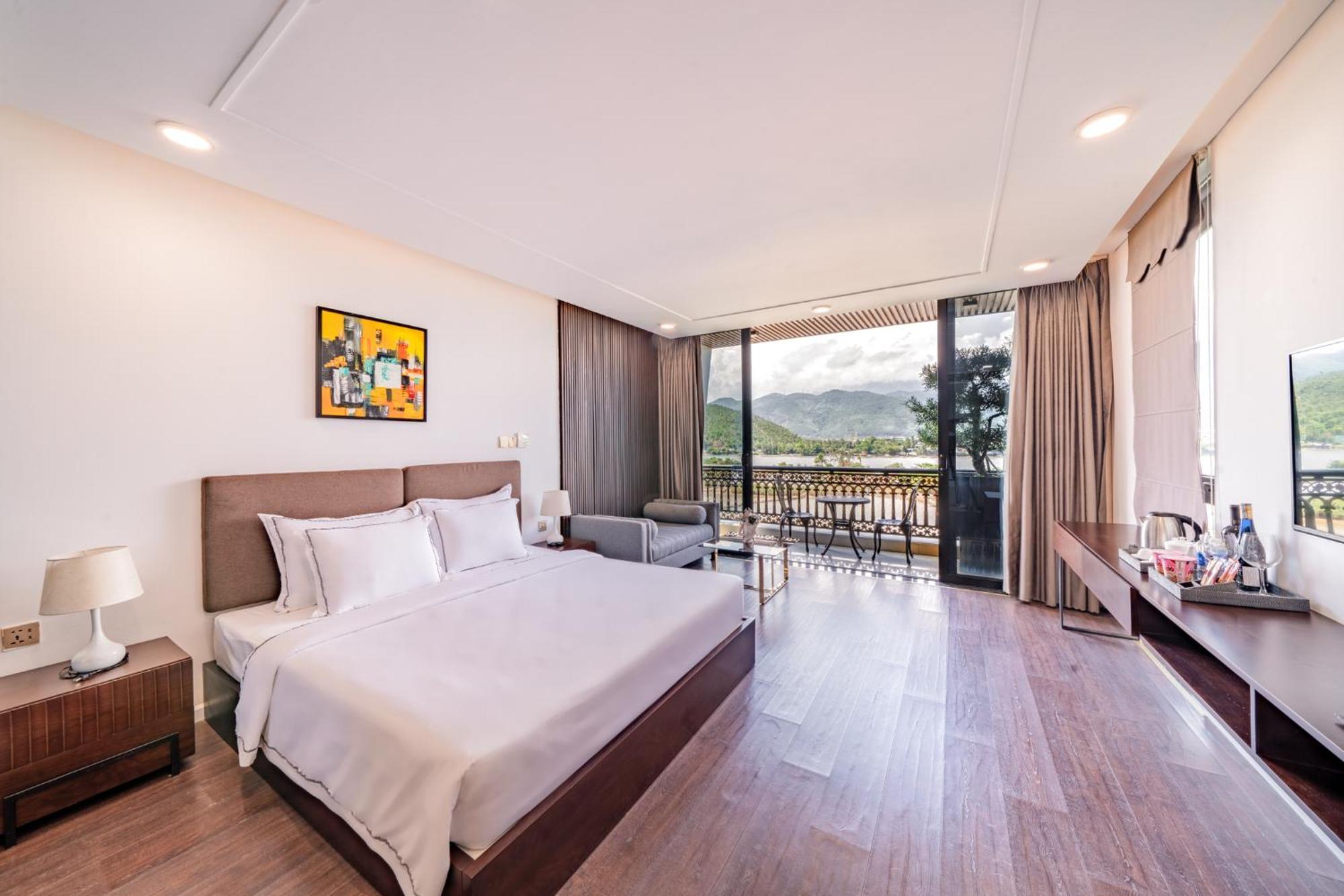 Cami Riverside Resort Da Nang Luaran gambar